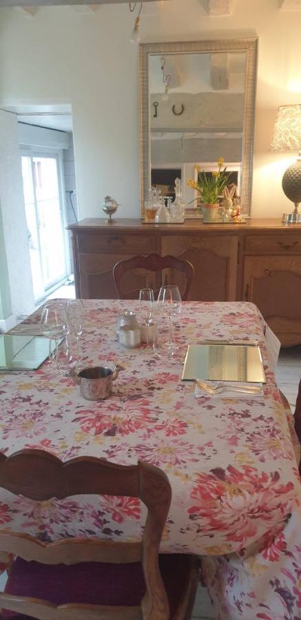 Maison D Hotes La Petite Jucherie Saint-Hippolyte  Dış mekan fotoğraf